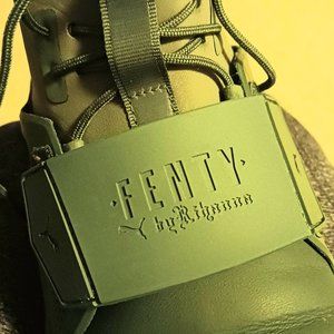 FENTY  PUMA RIHANNA